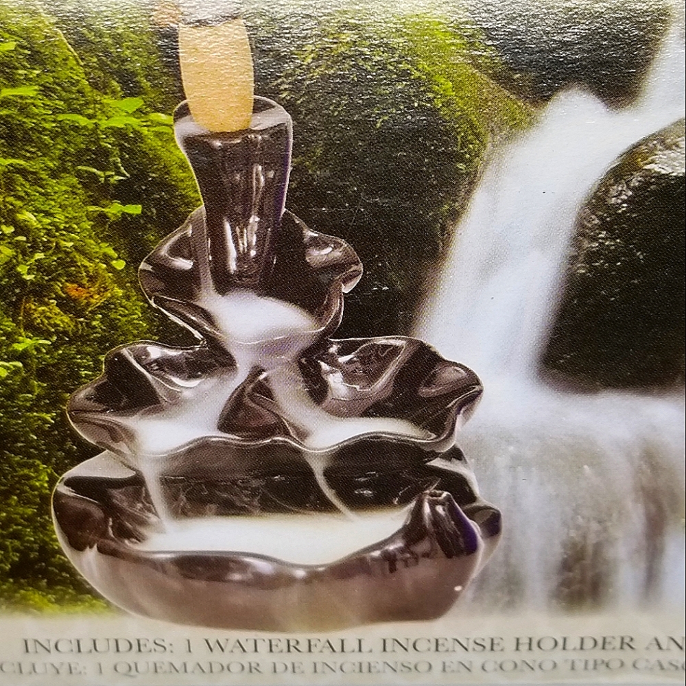 Waterfall Garden Backflow Incense Cone Holder - Sandalwood & Dragon Blood